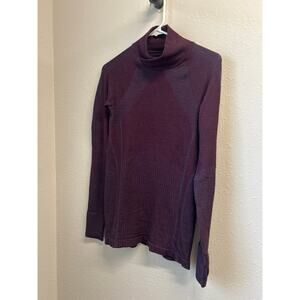 Athleta Remarkable Wool Turtle Neck Maroon Thumb Hole Lightweight Sweater